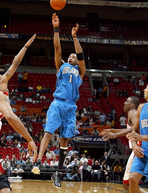 每体报道伯纳乌球场地下系统：创新性技术，可增加俱乐部收入（每体：伯纳乌地下系统采用创新方案，助俱乐部拓展收入）