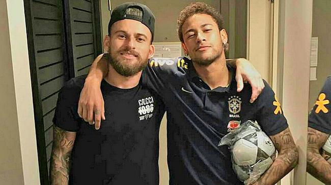 主场仅赢3场，本赛季亚泰的联赛主场胜率为全中超最低（亚泰本季联赛主场仅3胜，胜率全中超垫底）