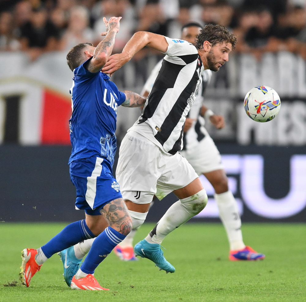 马克西14中5仅得12分！里弗斯：我们对他有些反应过度了（马克西14投5中仅12分，里弗斯：我们对他反应有点过头）