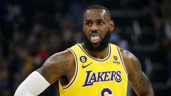 蒂亚戈・托马斯 ：重回斯图因为热爱这座城市，偶像不是C罗（蒂亚戈·托马斯：因热爱重返斯图，偶像并非C罗）