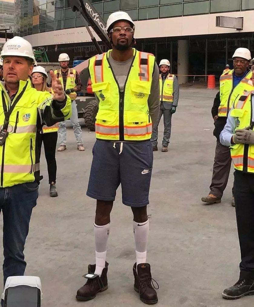 替补阵容发威 成为取胜关键（替补火力全开 奠定胜局）