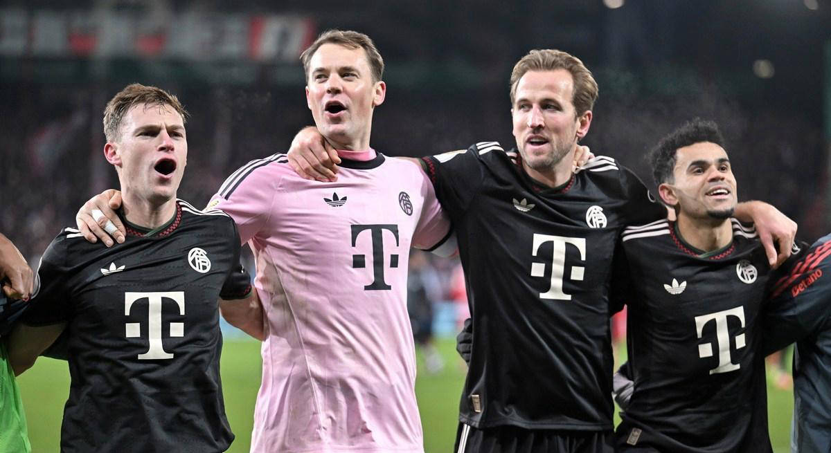 翻修球场，“连滚带爬”为的是“从从容容”（球场翻新，眼下忙乱只为将来从容）