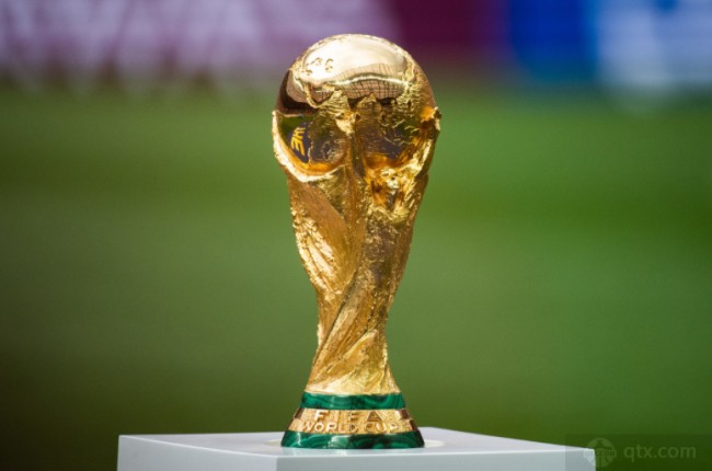 皮耶罗：尤文下半场暴露了意大利足球普遍问题，比赛节奏变慢（德尔皮耶罗：尤文易边后凸显意大利足球通病，比赛节奏明显放缓）